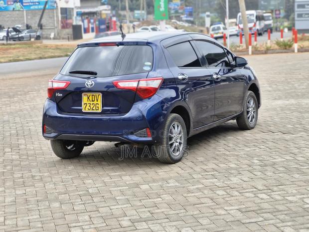Toyota Vitz 1.3 FWD 5dr 2019 Blue