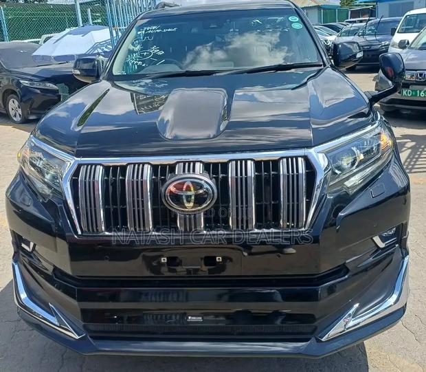Toyota Land Cruiser Prado 2021 Black