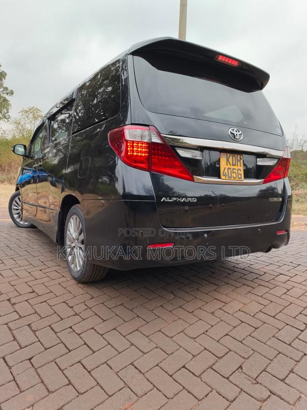 Toyota Alphard 2.4 Petrol FWD 2014 Black