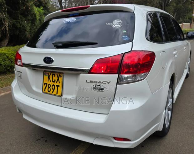 Subaru Outback 2012 White