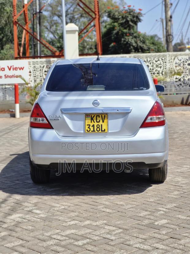 Nissan Tiida 1.5L 16V 2013 Silver