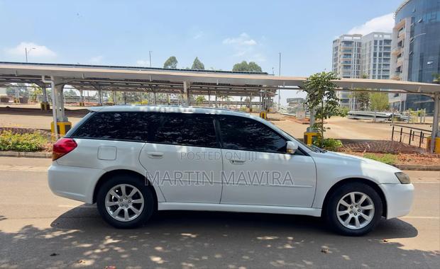 Subaru Legacy 2005 White