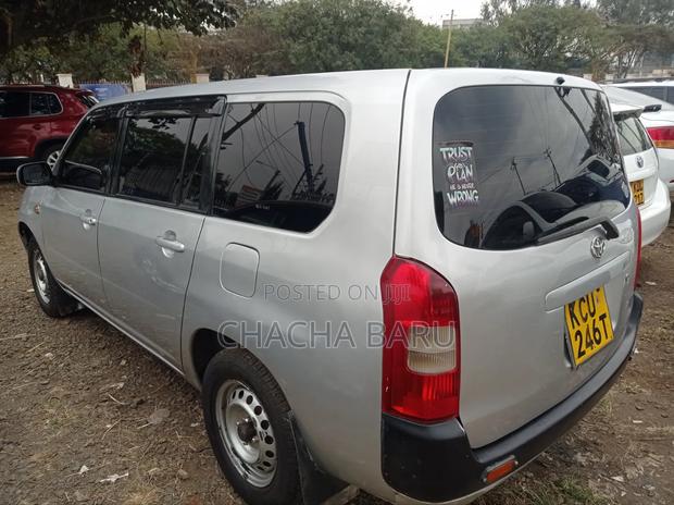 Toyota Probox 1.5 GL 4WD 2011 Silver