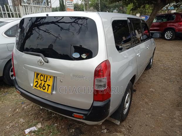 Toyota Probox 1.5 GL 4WD 2011 Silver