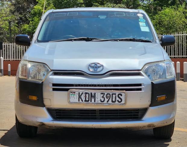 Toyota Probox 1.5 DX 2WD 2016 Pearl