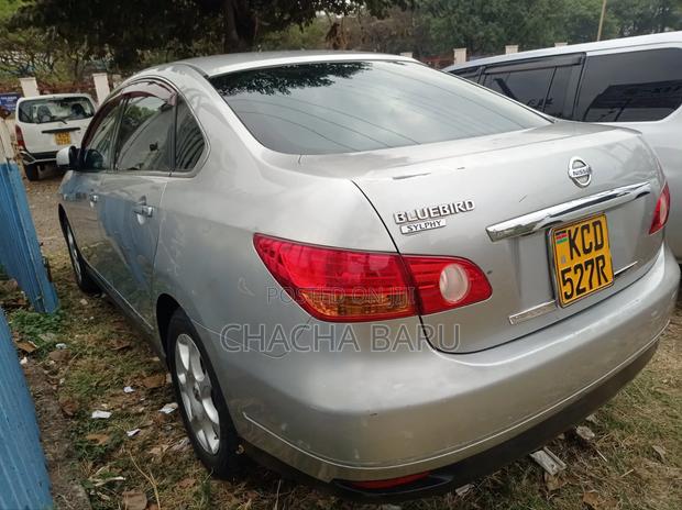 Nissan Bluebird 2008 Silver
