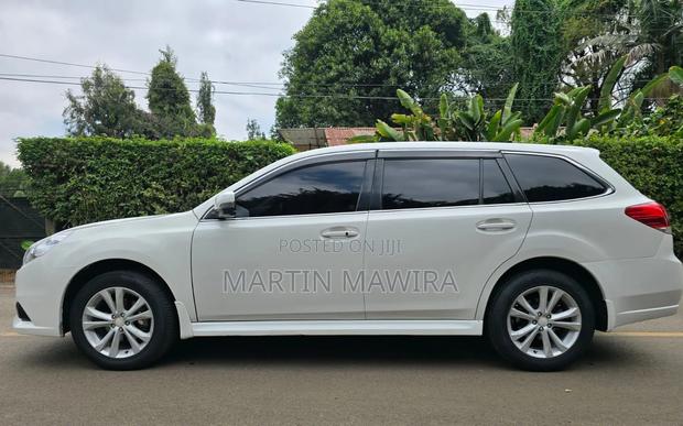 Subaru Legacy 2012 White