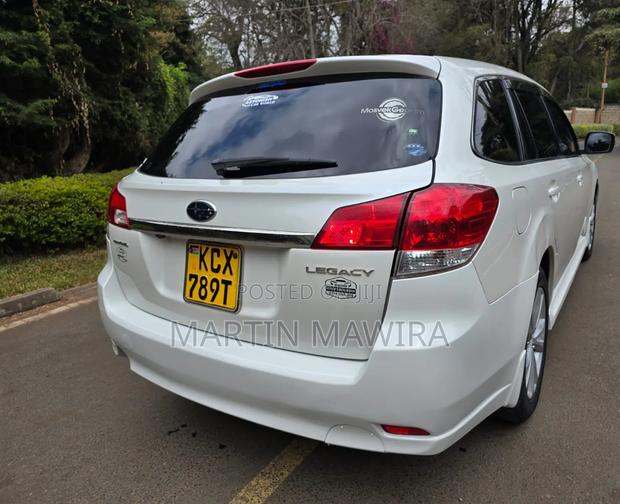 Subaru Legacy 2012 White