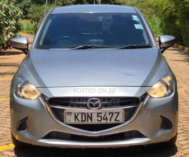 Mazda Demio 2016 Silver