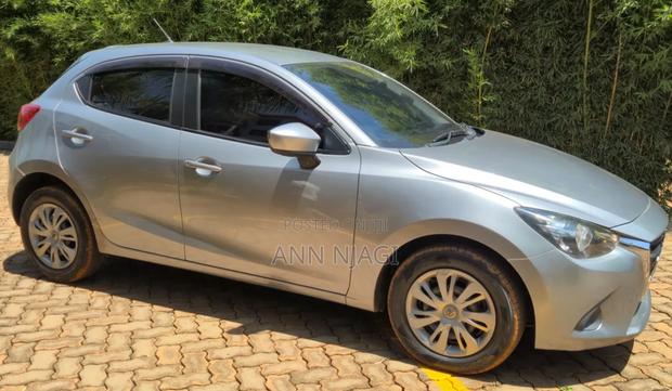 Mazda Demio 2016 Silver