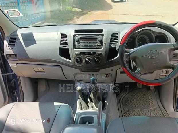 Toyota Hilux 2008 Blue