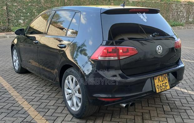 Volkswagen Golf 2016 Black