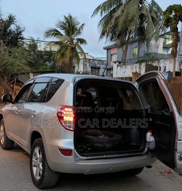 Toyota RAV4 2015 Silver