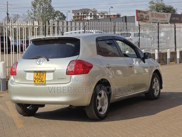 Toyota Auris 2005