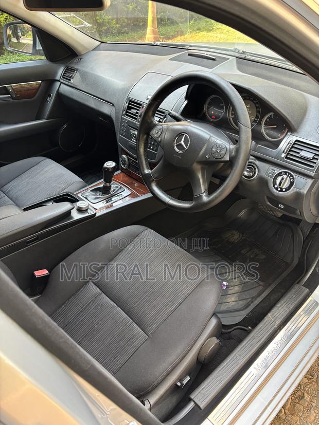 Mercedes-Benz C180 2008 Silver