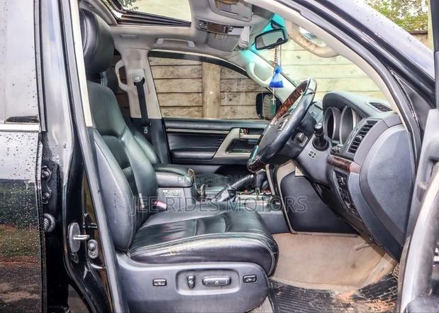 Toyota Land Cruiser 2009