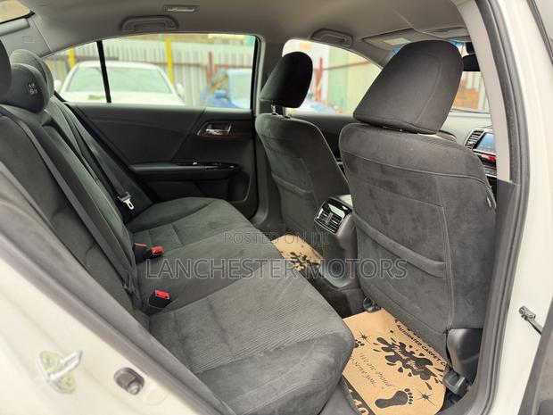 Honda Accord Hybrid 2019 White