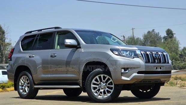 Toyota Land Cruiser Prado 2.8 2021 Brown
