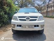 Toyota Hilux 3.0 D-4D Double Cab 4x4 Raider 2007 Off white for sale
