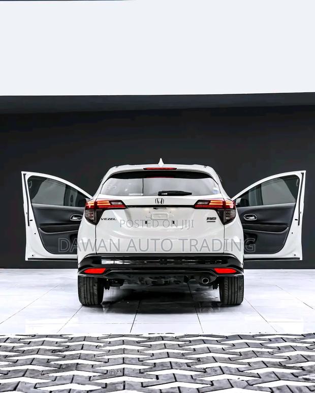 Honda Vezel 2019 White
