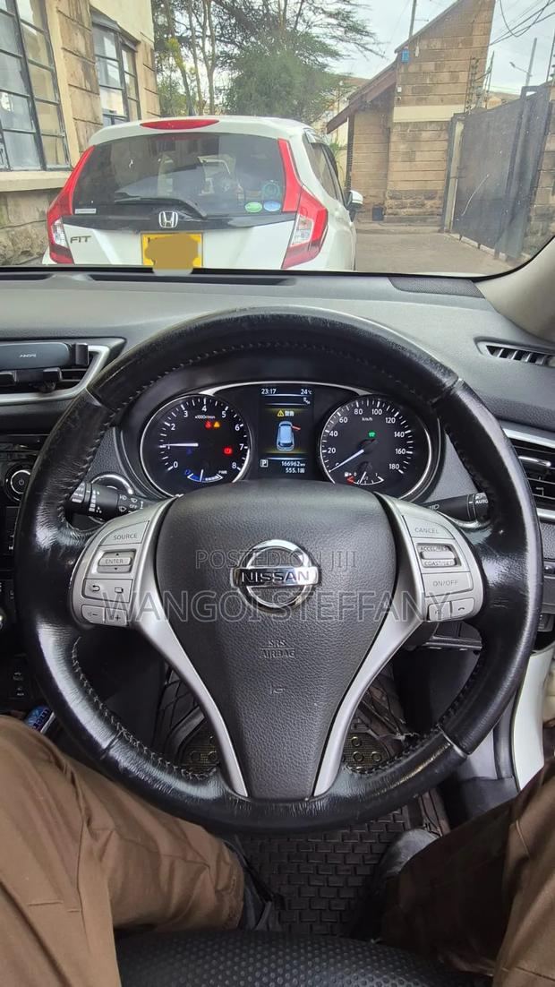 Nissan X-Trail 2015 White