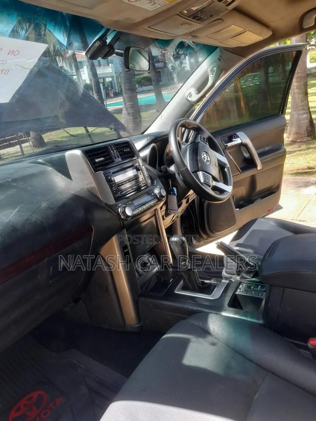 Toyota Land Cruiser Prado 2013 Blue