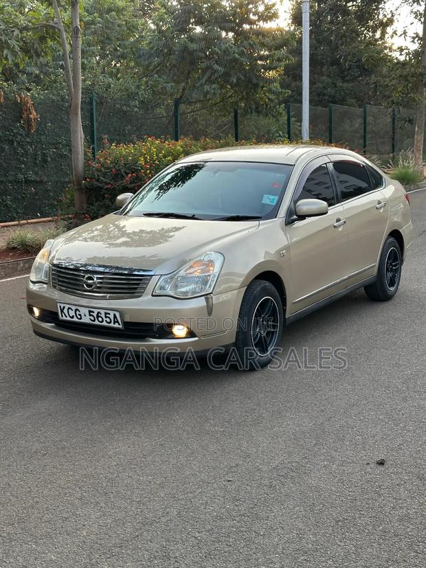 Nissan Bluebird 2009 Gold