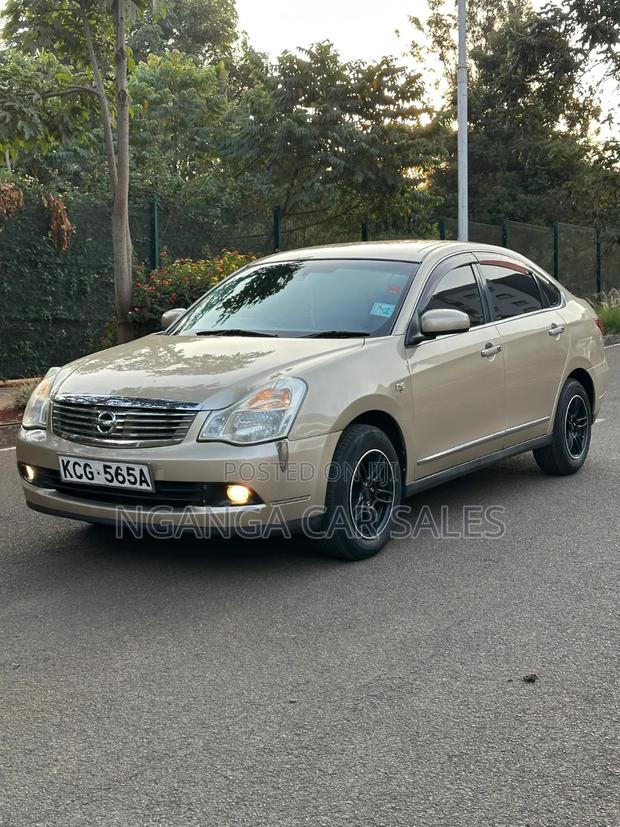 Nissan Bluebird 2009 Gold