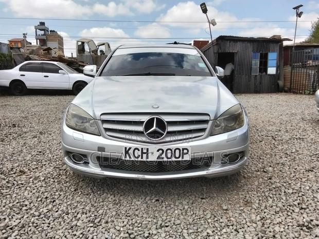 Mercedes-Benz C200 2009 Silver