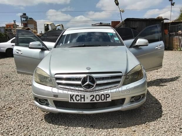 Mercedes-Benz C200 2009 Silver