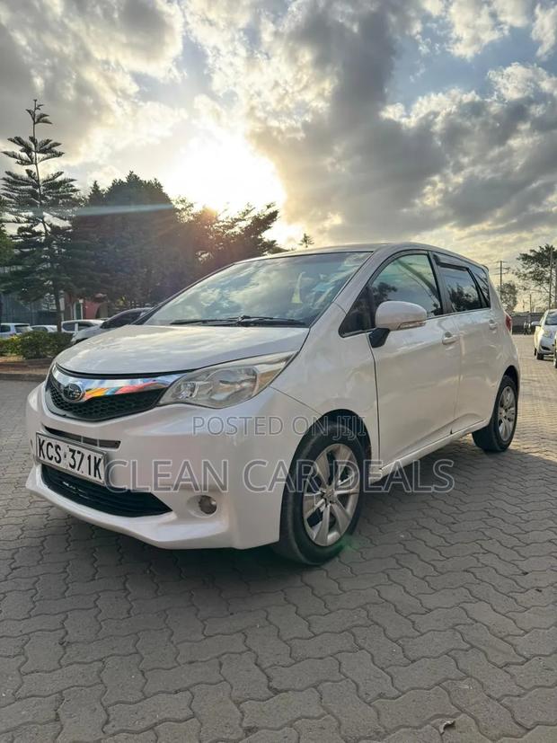 Subaru Trezia 2011 White