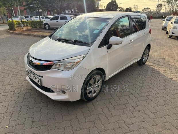 Subaru Trezia 2011 White
