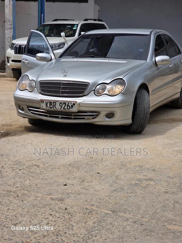 Mercedes-Benz C180 2007 Silver