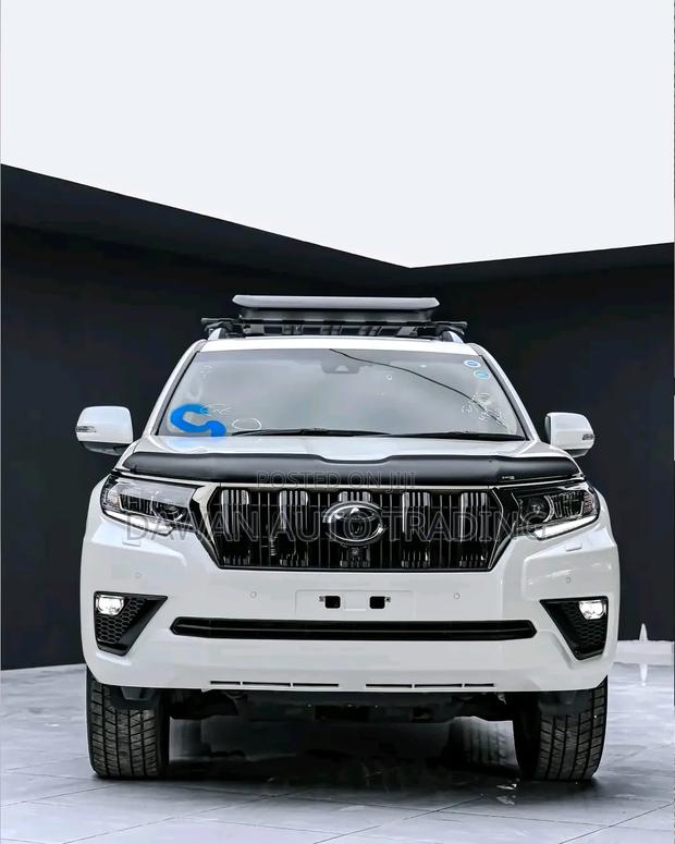 Toyota Land Cruiser Prado 2021 White