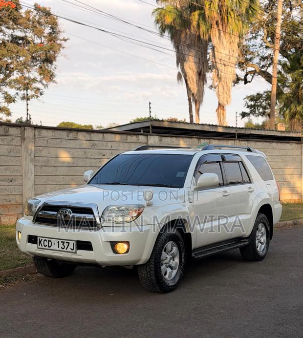 Toyota Hilux Surf 2008 White