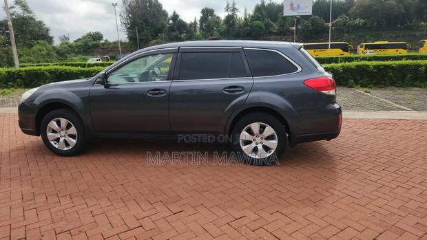 Subaru Outback 2011 Gray