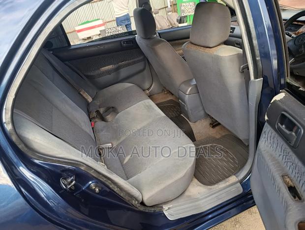 Mitsubishi Lancer 2000 Blue