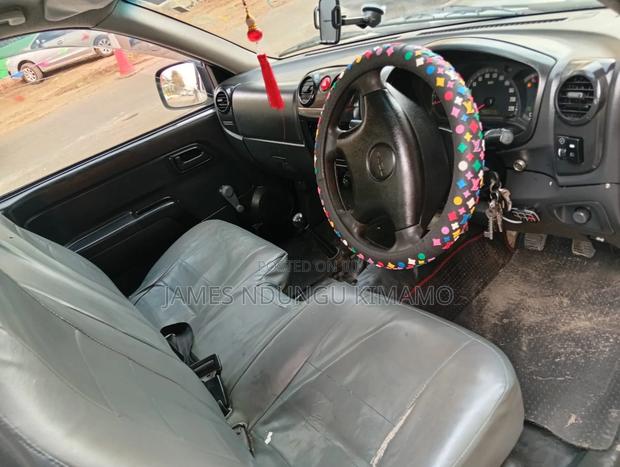 Isuzu D-MAX 2012 White