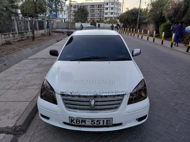 Toyota Premio 2005 White