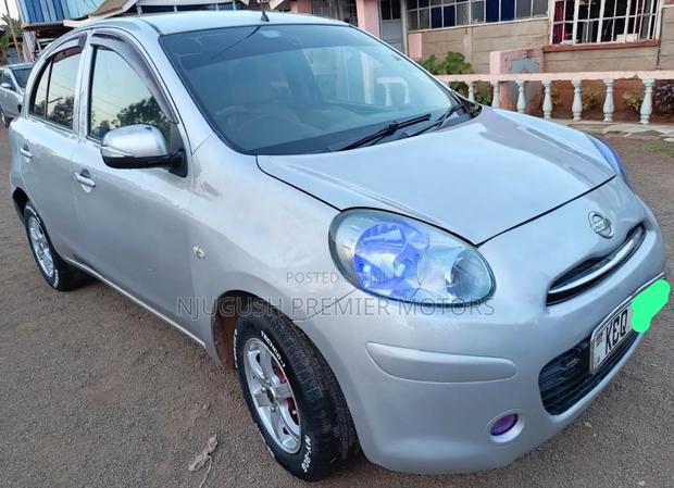 Nissan March 2011 Silver