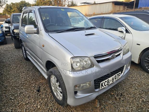 Daihatsu Terios 2015 Silver