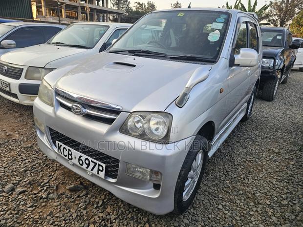 Daihatsu Terios 2015 Silver