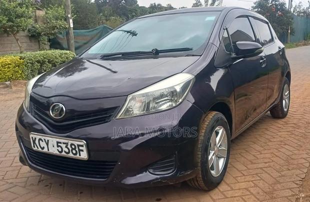 Toyota Vitz 2013 Black