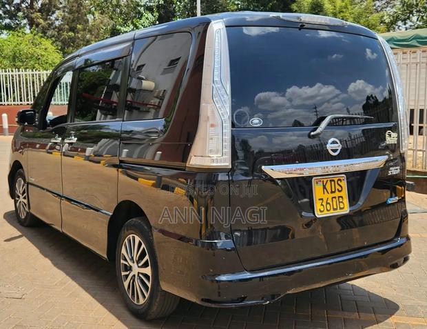 Nissan Serena 2016 Black
