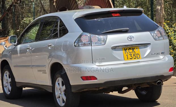 Toyota Harrier 2009 Silver
