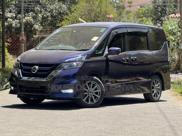 Nissan Serena 2019 Blue
