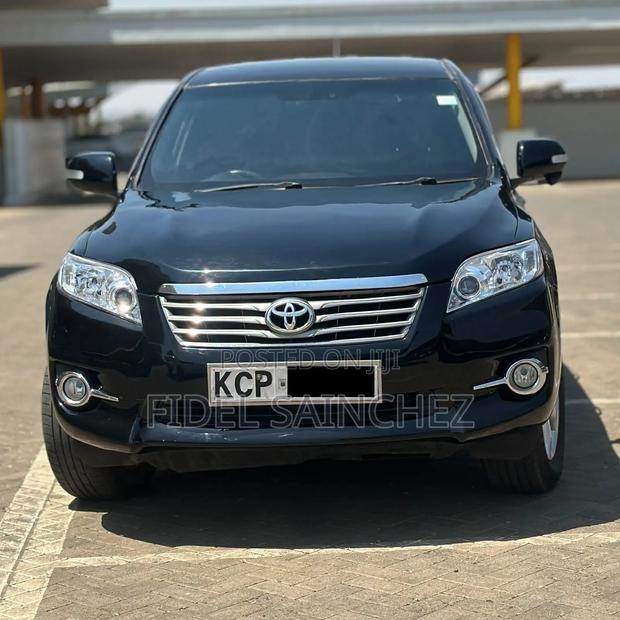 Toyota Vanguard 2010 Black