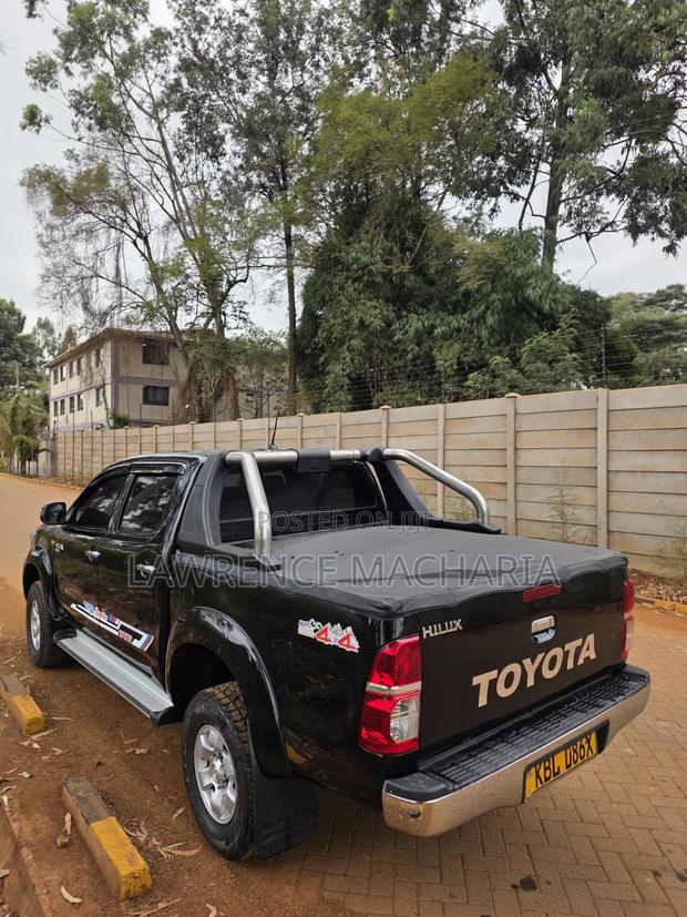 Toyota Hilux 2.5 D-4D 2007 Black