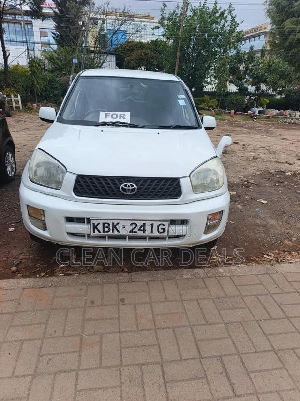 Toyota RAV4 2005 White
