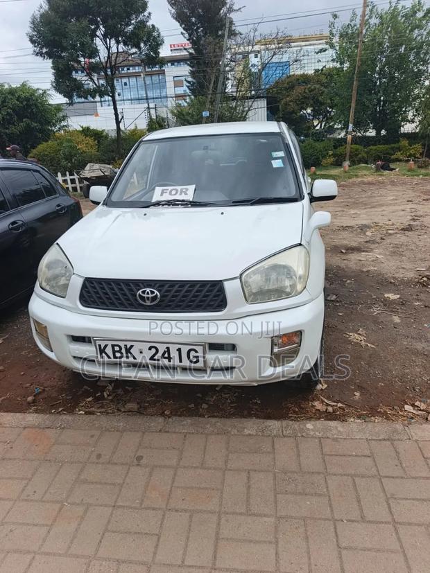Toyota RAV4 2005 White